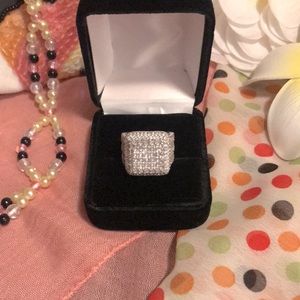 925 Silver/Diamond ring. 💍